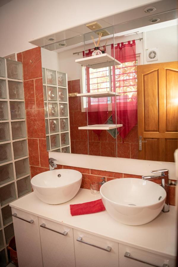 Chambres D'Hotes Du Domaine Des Doudous Saint Pierre Exteriör bild