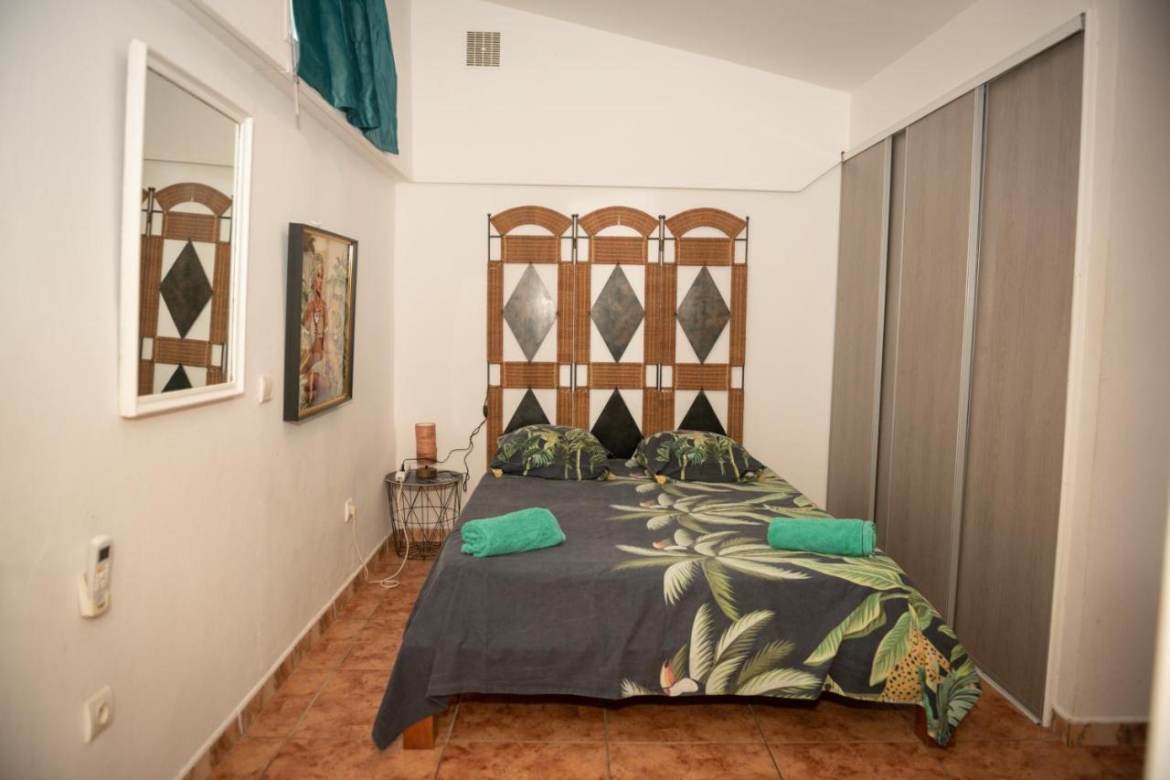 Chambres D'Hotes Du Domaine Des Doudous Saint Pierre Exteriör bild