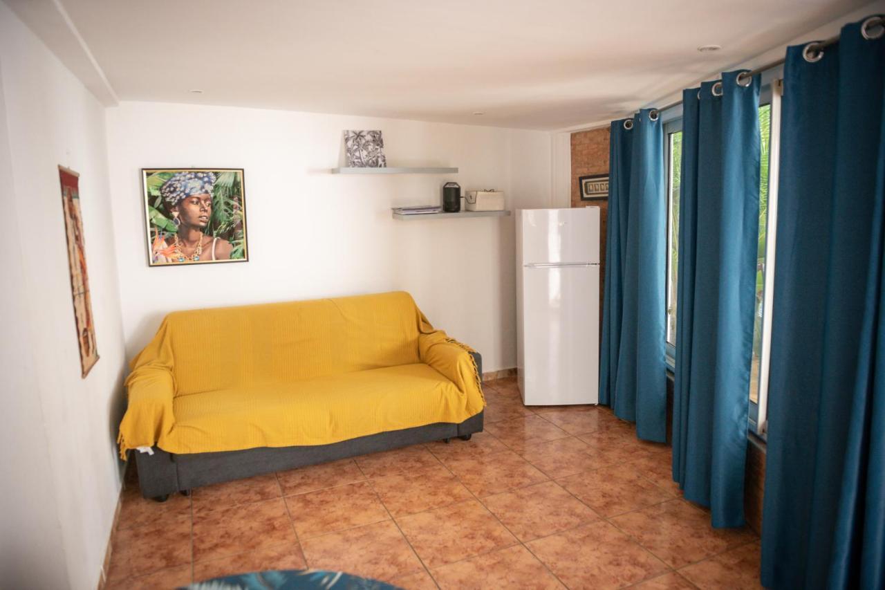 Chambres D'Hotes Du Domaine Des Doudous Saint Pierre Exteriör bild